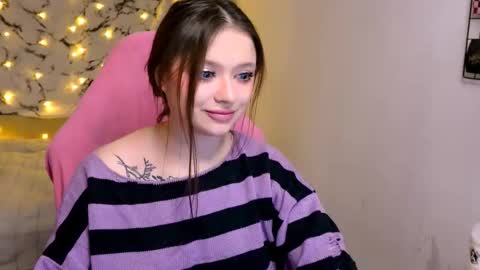 Snapshot of me_hanna chatting on 02/12/25, 11:41 Hanna online show from 02/12/25, 11:41