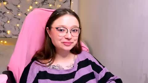 Snapshot of me_hanna chatting on 02/13/25, 03:07 Hanna online show from 02/13/25, 03:07