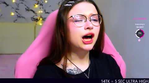 Snapshot of me_hanna chatting on 03/09/25, 11:25 Hanna online show from 03/09/25, 11:25