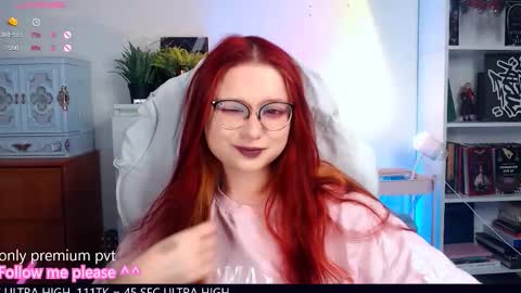 Snapshot of me_hanna chatting on 10/29/25, 09:16 Hanna online show from 10/29/25, 09:16