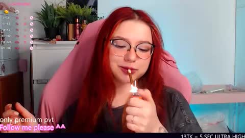 Snapshot of me_hanna chatting on 11/10/25, 12:09 Hanna online show from 11/10/25, 12:09