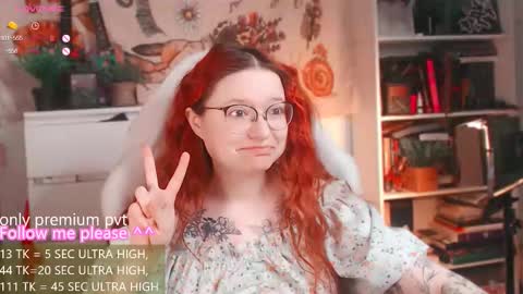 Snapshot of me_hanna chatting on 02/20/26, 03:47 Hanna online show from 02/20/26, 03:47