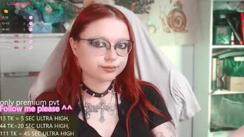 Snapshot of me_hanna chatting on 03/26/26, 02:39 Hanna online show from 03/26/26, 02:39