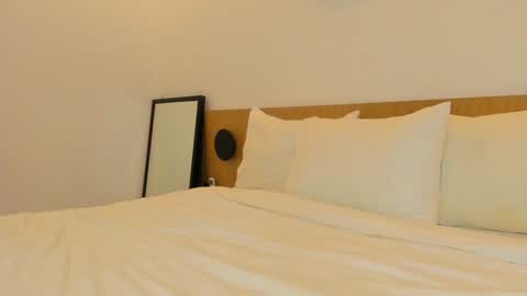 Snapshot of me_lina_ chatting on 12/10/24, 08:30 Alice online show from 12/10/24, 08:30