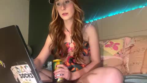 meadowmoon3 online show from 11/20/25, 02:01