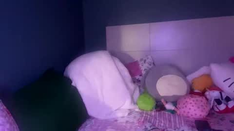 Snapshot of meadowmoon3 chatting on 04/04/26, 06:22 meadowmoon3 online show from 04/04/26, 06:22