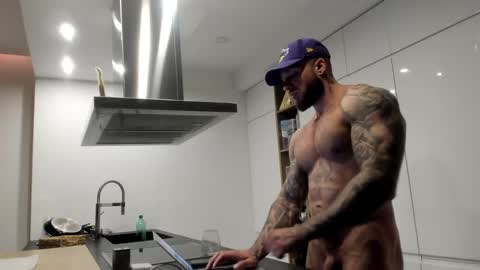 Alpha Male online show from 12/04/24, 03:43