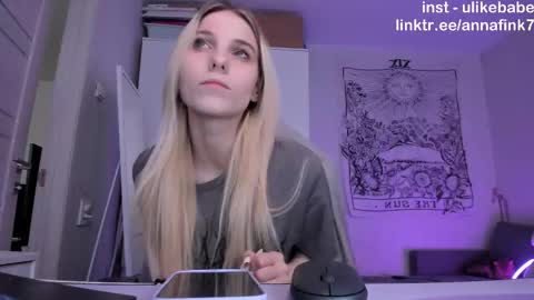 Anna online show from 11/20/25, 07:19