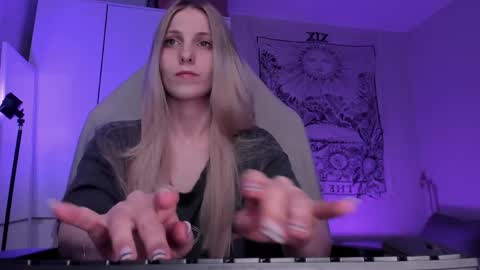 Snapshot of meandmaboy chatting on 04/02/26, 08:06 Anna online show from 04/02/26, 08:06