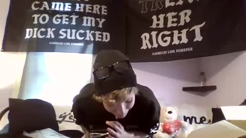 Snapshot of meateater7455 chatting on 03/10/25, 03:30 meateater7455 online show from 03/10/25, 03:30