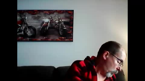 me at home online show from 03/08/25, 01:47