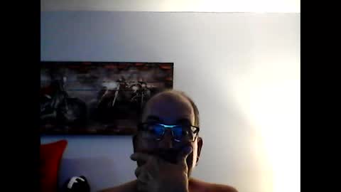 me at home online show from 09/25/25, 02:26