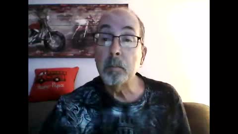 Snapshot of meathome3 chatting on 03/29/26, 10:54 me at home online show from 03/29/26, 10:54