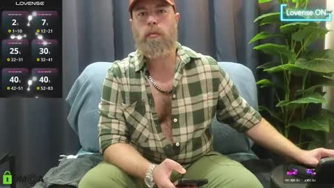 Meaty Roll online show from 10/14/25, 03:40