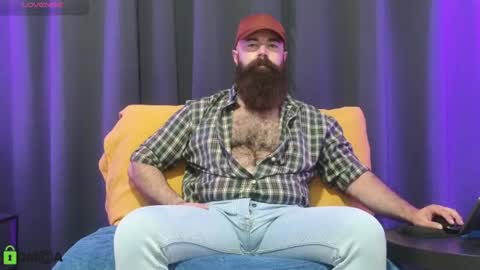 Snapshot of meaty_roll chatting on 06/17/26, 11:16 Meaty Roll online show from 06/17/26, 11:16