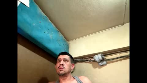 Snapshot of mecera83 chatting on 01/20/25, 12:18 mecera83 online show from 01/20/25, 12:18