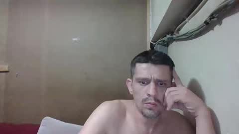 Snapshot of mecera83 chatting on 10/07/25, 02:36 mecera83 online show from 10/07/25, 02:36