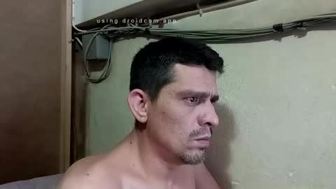 Snapshot of mecera83 chatting on 10/27/25, 05:39 mecera83 online show from 10/27/25, 05:39