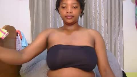 Meddy maya online show from 11/21/25, 08:35