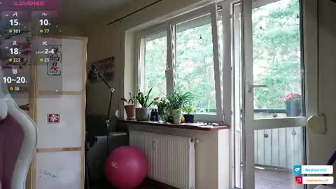 Snapshot of medelainexx chatting on 06/24/26, 04:39 Milena online show from 06/24/26, 04:39