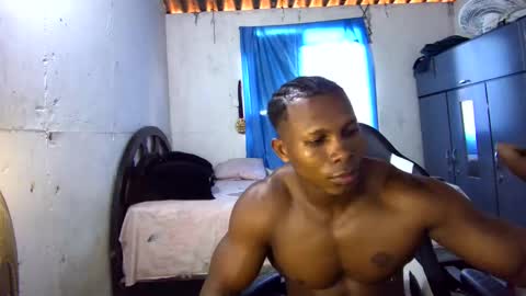 Snapshot of medellinblacx chatting on 12/10/24, 07:43 medellinblacx online show from 12/10/24, 07:43