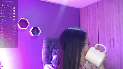 medelyn  Instagram mady evans13 online show from 02/07/25, 11:34