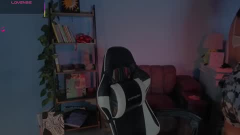 Snapshot of medusa_025 chatting on 03/22/26, 02:37 Coral online show from 03/22/26, 02:37