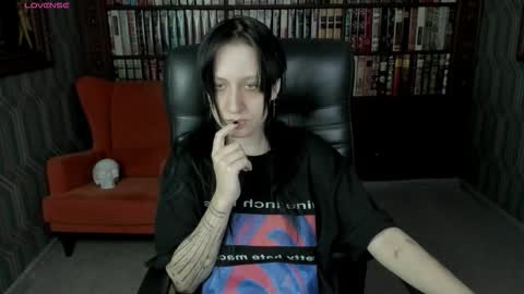 Medusa online show from 10/10/25, 10:14