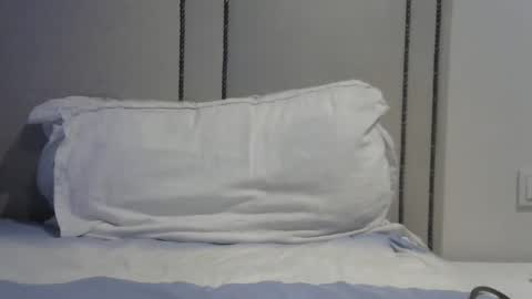 medusalady online show from 12/08/24, 02:19