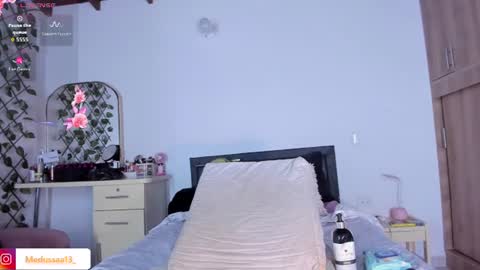Snapshot of medussa13 chatting on 07/13/26, 02:09 medussa13 online show from 07/13/26, 02:09