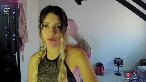 Snapshot of meduza_sexy_caramel chatting on 01/20/25, 02:14 Baio online show from 01/20/25, 02:14