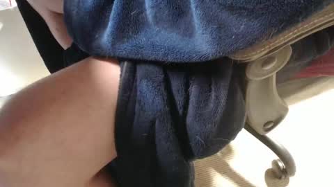 Snapshot of mee9090e900 chatting on 09/24/25, 11:35 mee9090e900 online show from 09/24/25, 11:35