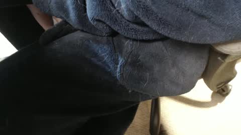 Snapshot of mee9090e900 chatting on 10/10/25, 10:25 mee9090e900 online show from 10/10/25, 10:25