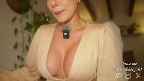 Andrea  online show from 04/13/26, 02:00