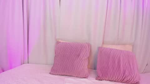 Melody online show from 02/25/26, 04:00