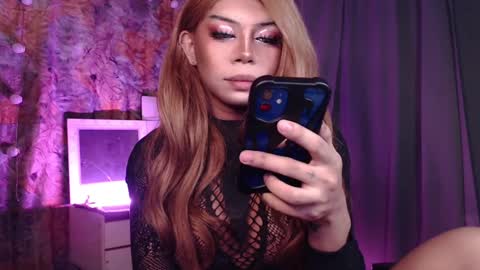 Snapshot of meetmehalfway888 chatting on 12/25/24, 05:37 GODDESS OF ALL GODDESSES online show from 12/25/24, 05:37