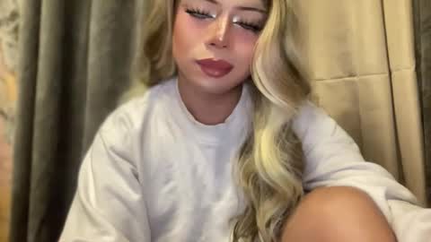 Snapshot of meetmehalfway888 chatting on 10/03/25, 12:13 GODDESS OF ALL GODDESSES online show from 10/03/25, 12:13