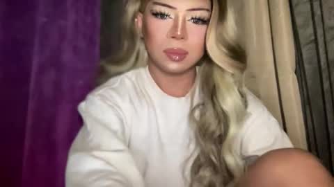 Snapshot of meetmehalfway888 chatting on 10/14/25, 07:31 GODDESS OF ALL GODDESSES online show from 10/14/25, 07:31