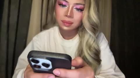 Snapshot of meetmehalfway888 chatting on 10/16/25, 01:56 GODDESS OF ALL GODDESSES online show from 10/16/25, 01:56