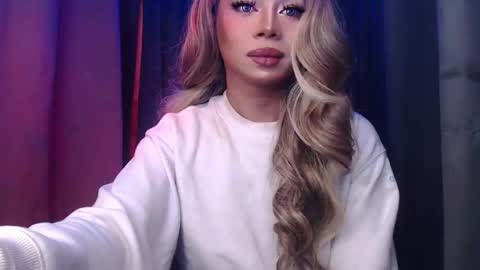 Snapshot of meetmehalfway888 chatting on 11/18/25, 06:12 GODDESS OF ALL GODDESSES online show from 11/18/25, 06:12