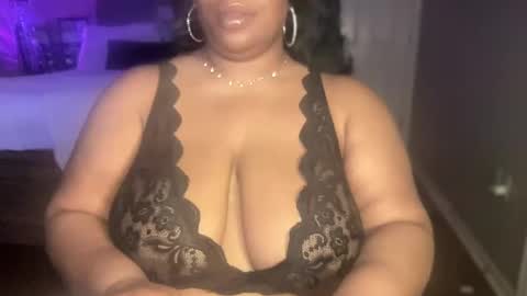 Snapshot of meetsouthernpeach chatting on 01/18/25, 03:20 Southern Peach online show from 01/18/25, 03:20