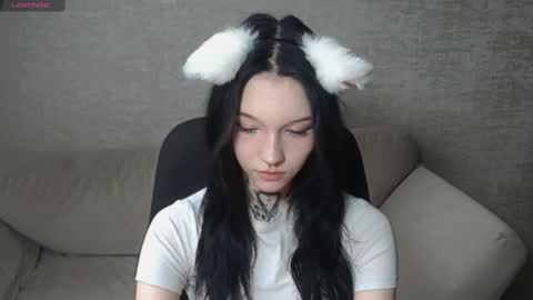 Snapshot of mefwhore chatting on 02/28/25, 03:26 mefwhOre online show from 02/28/25, 03:26