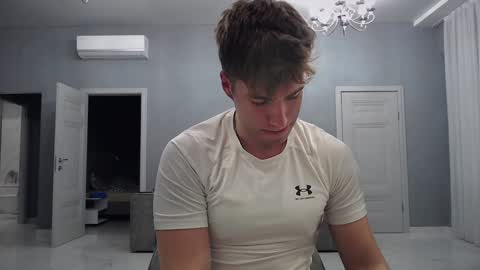 Max online show from 12/12/24, 05:10