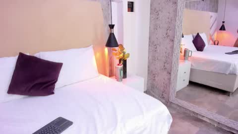 Snapshot of megan8_ chatting on 11/08/25, 04:34 Megan online show from 11/08/25, 04:34