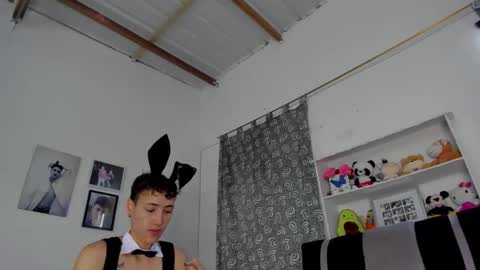 Snapshot of megan_and_clohe chatting on 10/30/25, 06:52 M E G A N online show from 10/30/25, 06:52