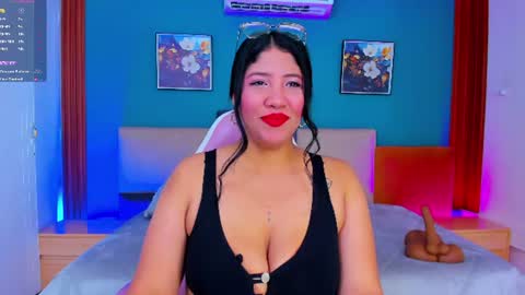 Snapshot of megan_bigboobs3 chatting on 07/15/26, 02:06 Megan online show from 07/15/26, 02:06