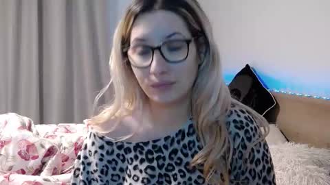 Megan Blazee  online show from 01/14/26, 06:35