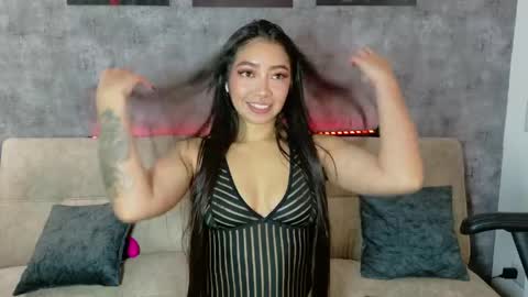 Snapshot of megan_bluee_ chatting on 05/19/26, 05:41 Megan Bluee online show from 05/19/26, 05:41