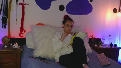 Snapshot of megan_brown4 chatting on 09/24/25, 03:48 Megan online show from 09/24/25, 03:48