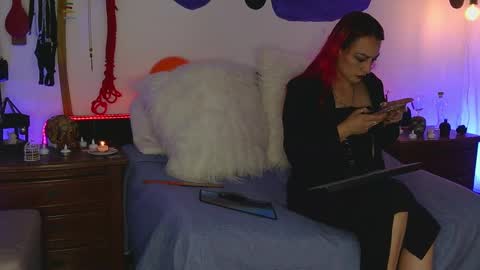 Snapshot of megan_brown4 chatting on 09/27/25, 03:28 Megan online show from 09/27/25, 03:28